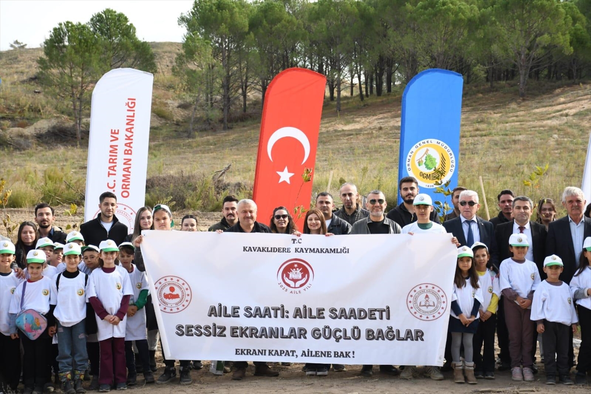 MUĞLA (AA) – Muğla’nın Kavaklıdere ilçesinde, 11 Kasım Milli Ağaçlandırma