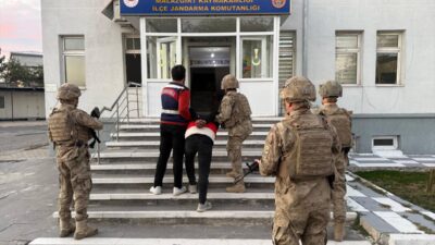 MUŞ (AA) – Muş'un Malazgirt ilçesinde kardeşini silahla öldüren şüpheli,