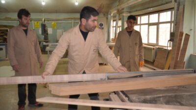 MUŞ (AA) – Muş'ta Mesleki ve Teknik Anadolu Lisesi öğrencileri,