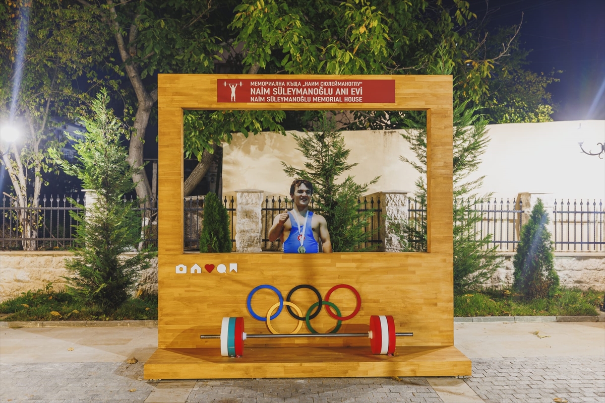 - Kültür ve Turizm Bakanı Mehmet Nuri Ersoy:
- "Türk spor