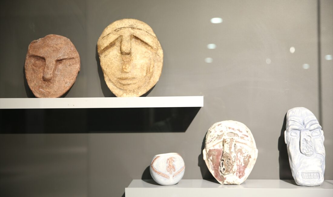 - Seramik sanatçısı Ayşe İşgüder, vefat eden kızının hayalini gerçekleştirmek