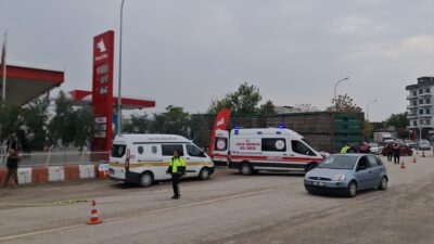 OSMANİYE (AA) – Osmaniye'nin Kadirli ilçesinde akaryakıt istasyonu girişinde tırın