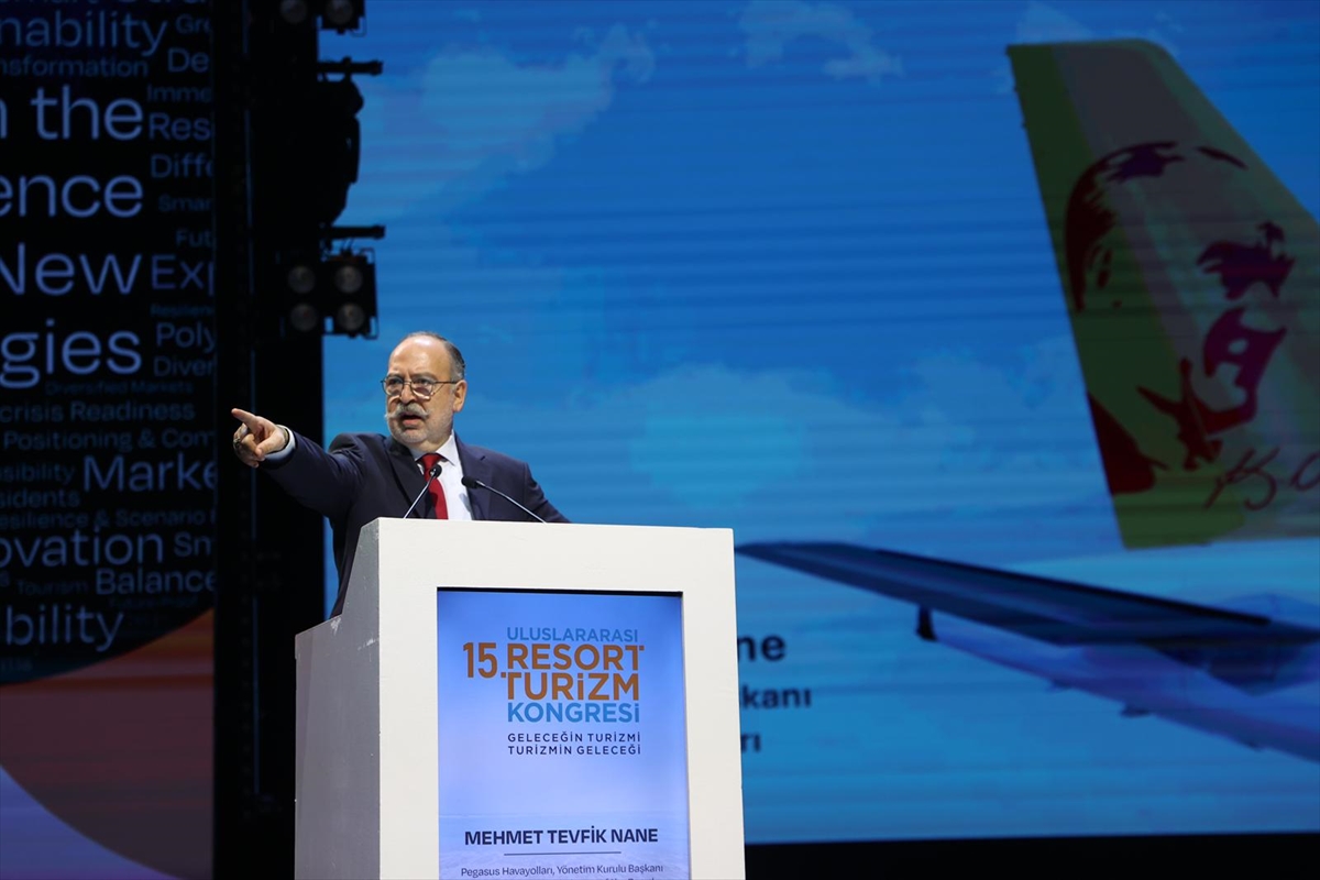 - "Antalya'dan 65 noktaya uçuyoruz, 23 uçağımız Antalya'da. Üç sene