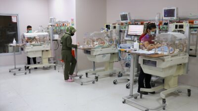 - Van Yüzüncü Yıl Üniversitesi Dursun Odabaş Tıp Merkezi Yenidoğan