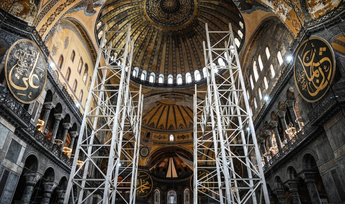 - "(Kubbedeki güçlendirme çalışmaları) Şimdiye kadar 20-25 metreye kadar küçük