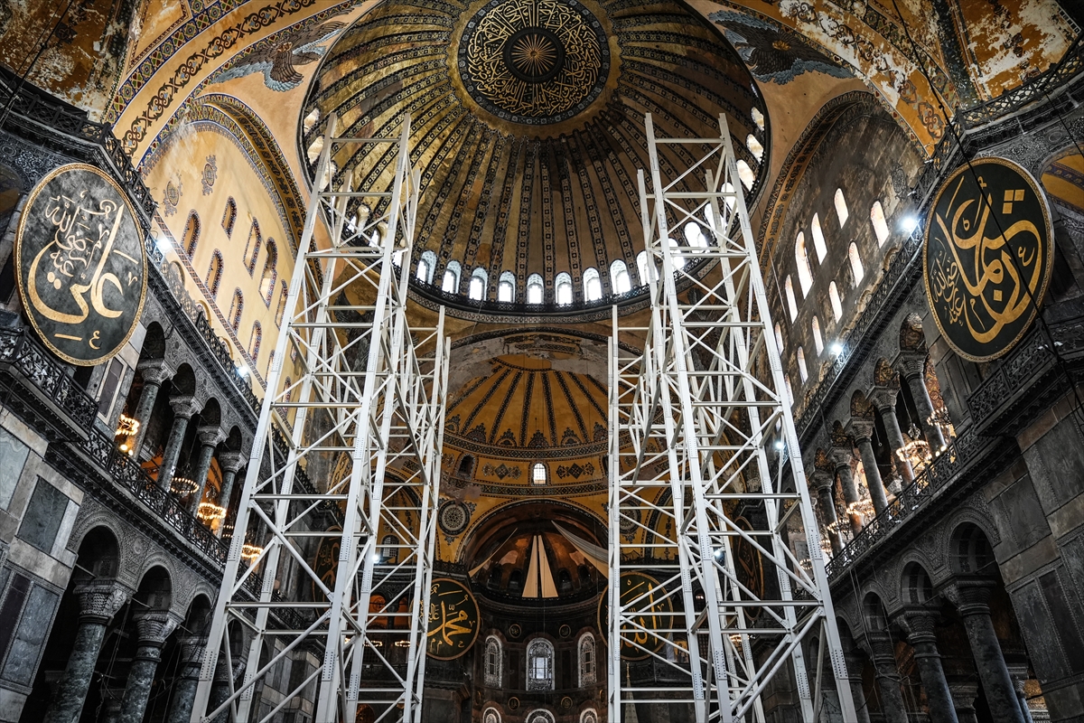 - "(Kubbedeki güçlendirme çalışmaları) Şimdiye kadar 20-25 metreye kadar küçük