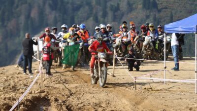 RİZE (AA) – Türkiye Motosiklet Federasyonunun, Rize'de düzenlediği Türkiye Enduro