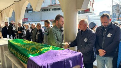 RİZE (AA) – Rize'de kamyonetin çarpması sonucu ağır yaralanan sağlık