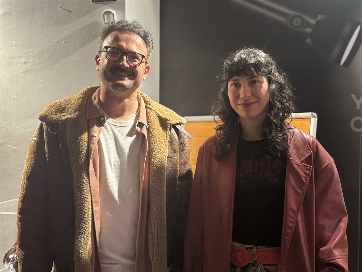 - Senarist ve yönetmen Emre Sert:
- "2015'te Bingöl'ün Sarı Çiçek