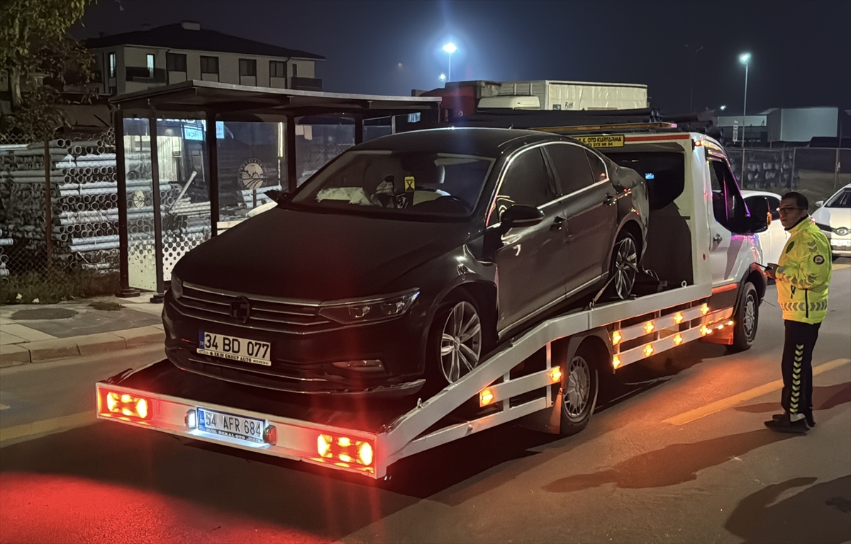 SAKARYA (AA) – Sakarya'da narkotik polisi, kovalamaca sonucu 3 zanlıyı