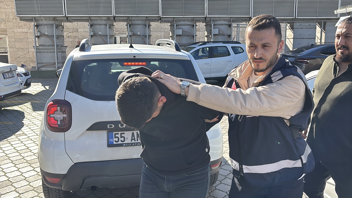 SAMSUN (AA) – Samsun'un merkez Atakum ilçesinde 1 kişinin pompalı