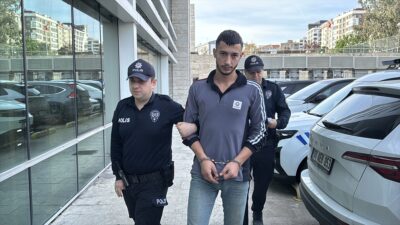 SAMSUN (AA) – Samsun'un Atakum ilçesinde tartıştığı arkadaşını darbederek ağır