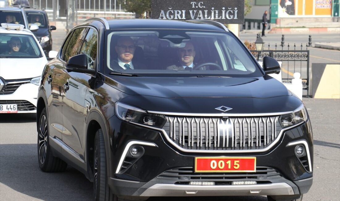 AĞRI (AA) – Sanayi ve Teknoloji Bakanı Mehmet Fatih Kacır,