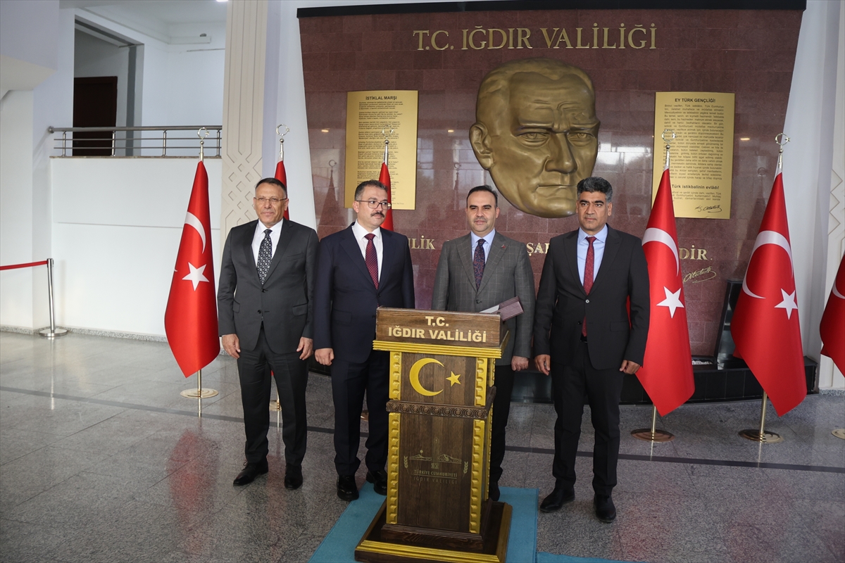 - "Bu kadar büyük eserden, büyük projeden, büyük hizmetten sonra