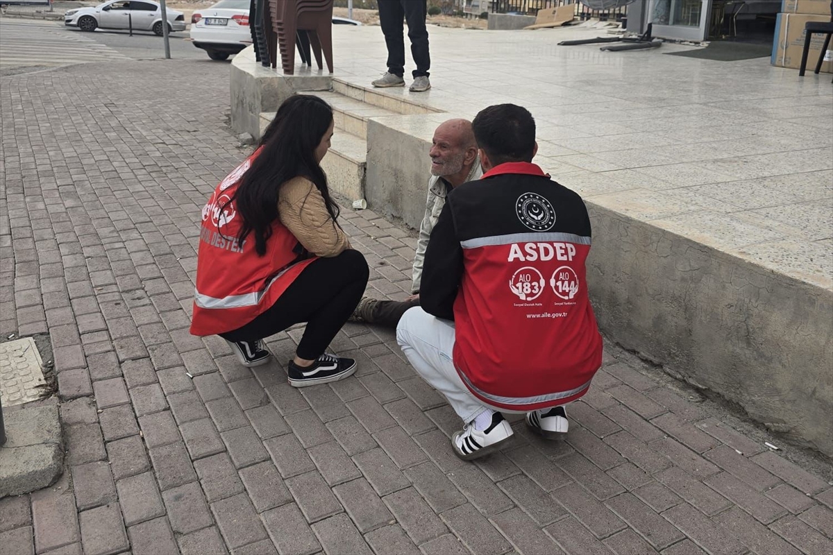 ŞANLIURFA (AA) – Şanlıurfa Valiliği, bakıma muhtaç engelli bir vatandaşın