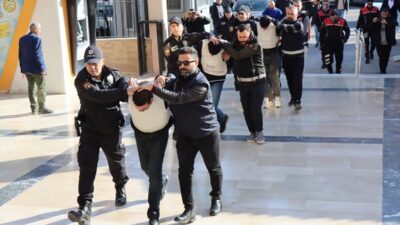 ŞANLIURFA (AA) – Şanlıurfa'nın Karaköprü ilçesinde 1 kişinin öldüğü silahlı