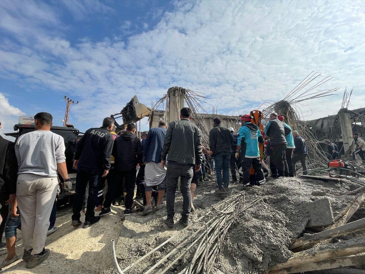 ŞANLIURFA (AA) – Şanlıurfa'nın Haliliye ilçesinde tek katlı bir inşaatta