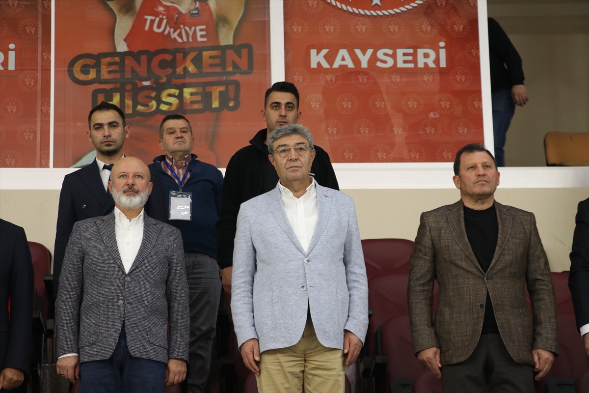 KAYSERİ (AA) – Kayseri'de düzenlenen Satranç Türkiye Kupası, açılış töreniyle