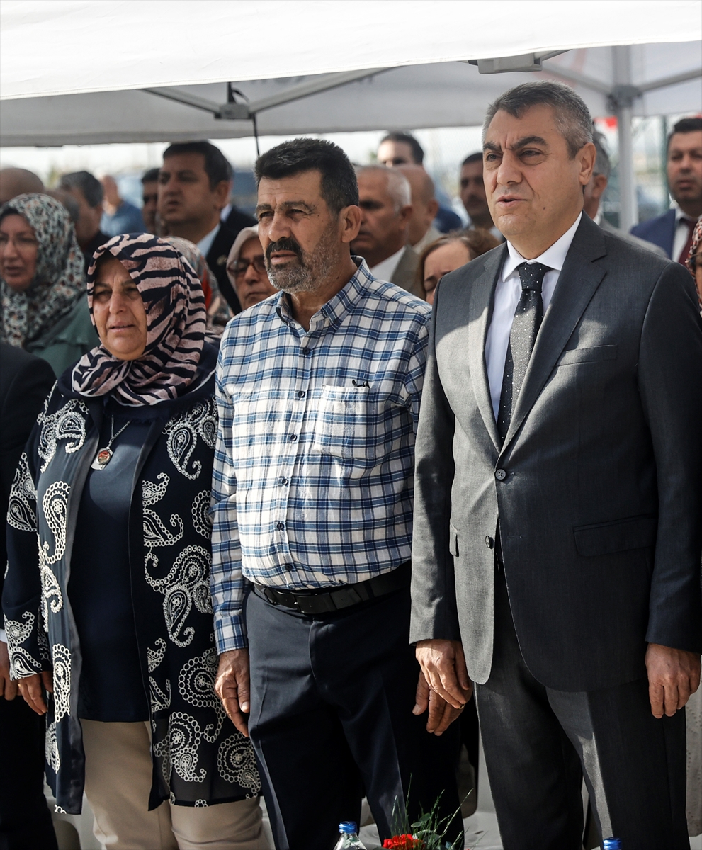 MERSİN (AA) – Ankara'nın Gölbaşı ilçesinde 2022'de paraşüt atlayışı sırasında