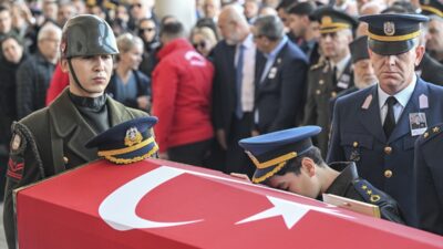 - Azerbaycan-Gürcistan sınırında düşen askeri kargo uçağında şehit olan Korkmaz