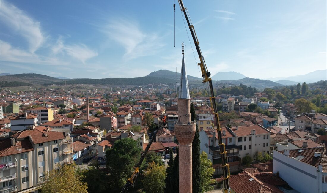 BALIKESİR (AA) – Balıkesir'in Sındırgı ilçesinde meydana gelen depremlerin ardından