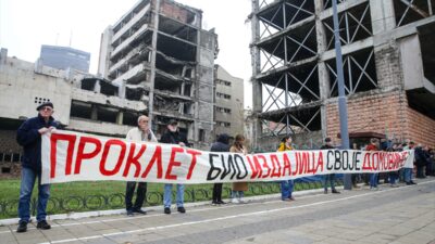 - Ulusal medya, 1999'da NATO'nun hava harekatı sonucu zarar gören