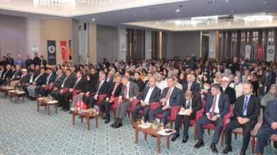 - Milli Eğitim Bakan Yardımcısı Nazif Yılmaz:
- "Melaye Ciziri'nin bugün