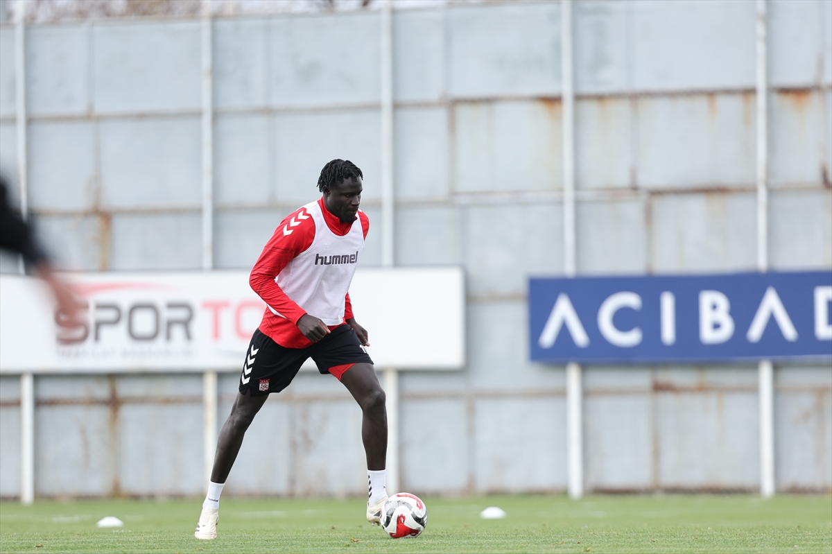 SİVAS (AA) – Trendyol 1. Lig'in 14. haftasında deplasmanda Esenler