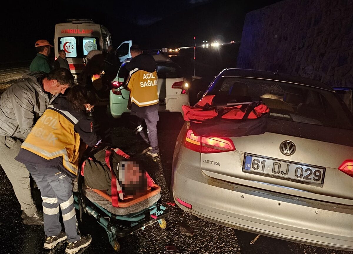 SİVAS (AA) – Sivas'ta iki otomobilin çarpıştığı trafik kazasında 1