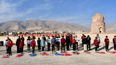 BATMAN (AA) – Batman’ın tarihi Hasankeyf ilçesinde çocuklar, 20 Kasım
