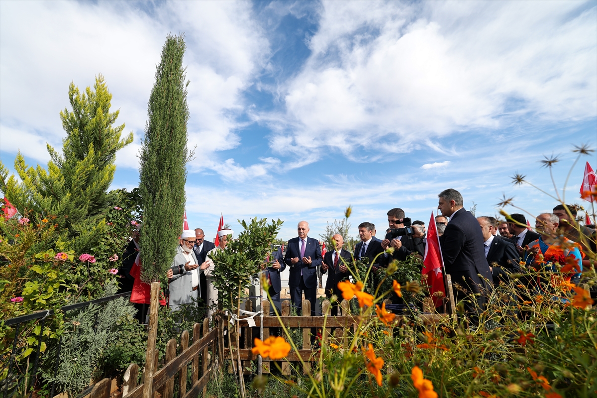 ADIYAMAN (AA) – TBMM Başkanı Numan Kurtulmuş, Adıyaman'da Deprem Şehitleri