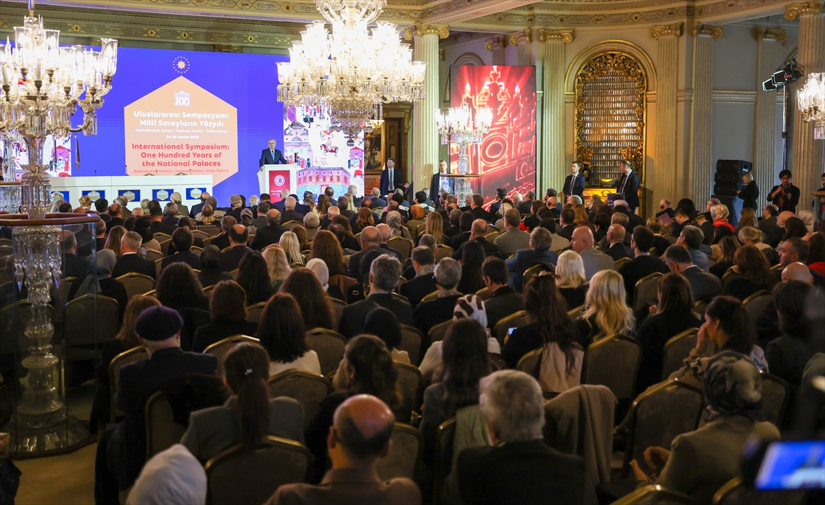 - "Eskinin korunması, saraylarımızın, tarihi eserlerimizin korunması, sadece bir mirasa