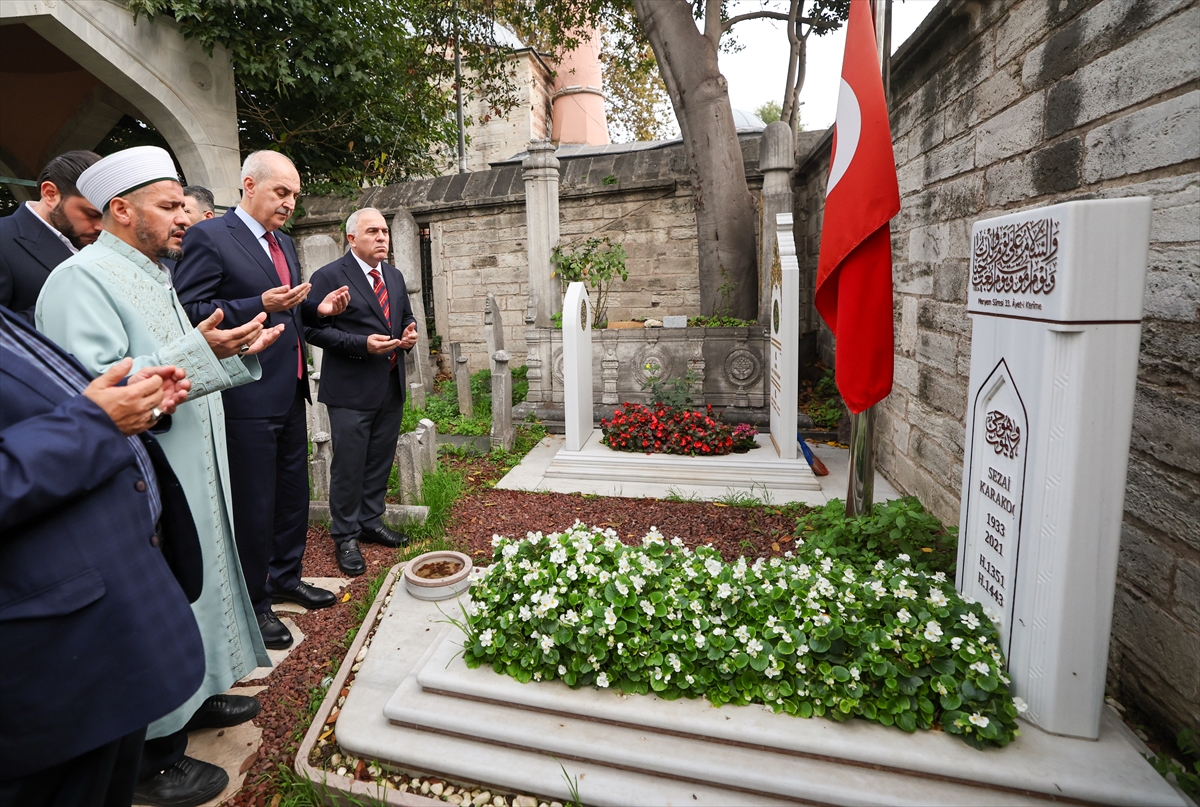 TBMM (AA) – TBMM Başkanı Numan Kurtulmuş, şair ve yazar