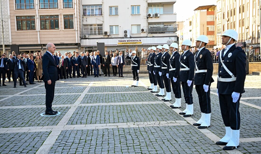 ADANA (AA) – TBMM Başkanı Numan Kurtulmuş, çeşitli programlara katılmak