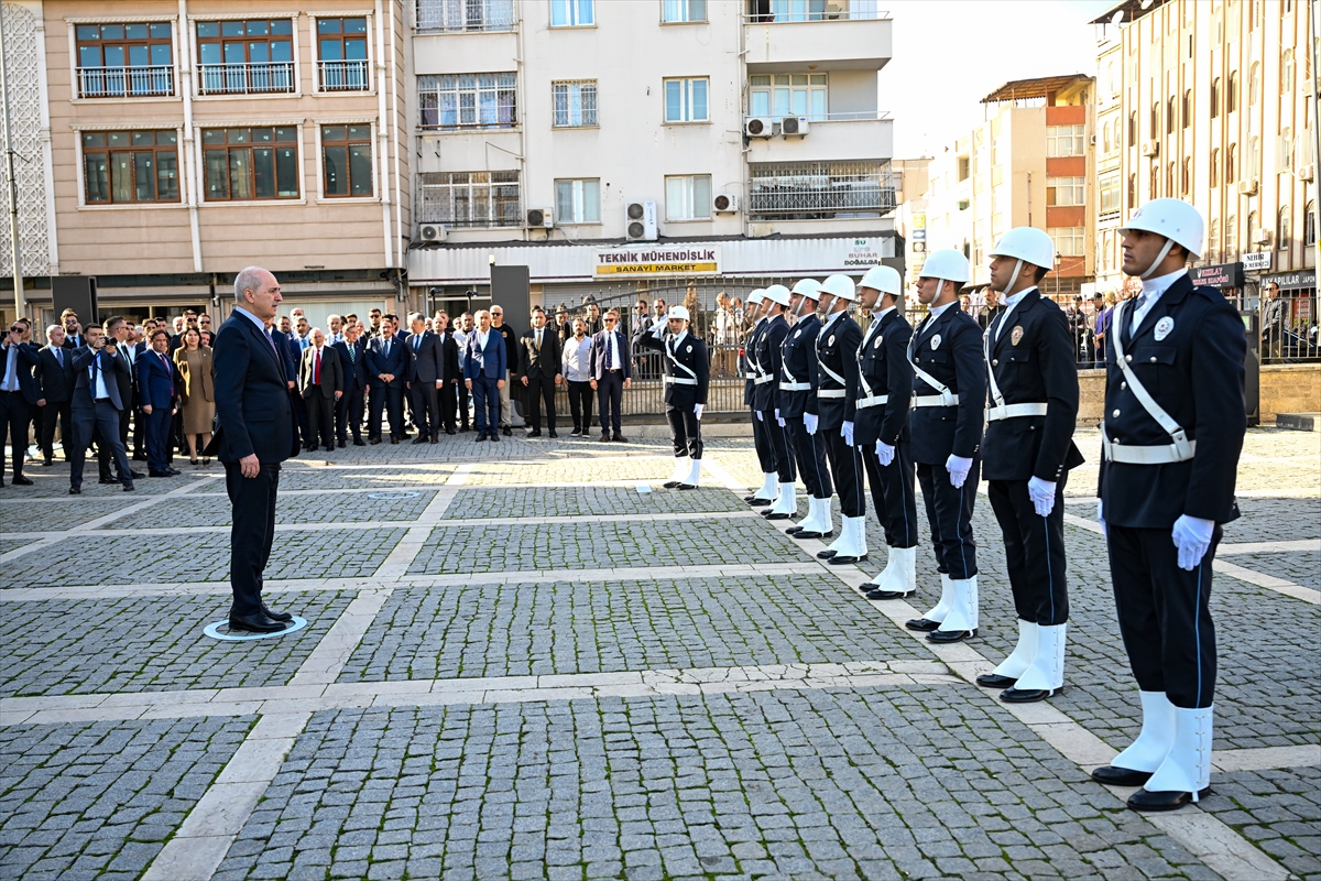 ADANA (AA) – TBMM Başkanı Numan Kurtulmuş, çeşitli programlara katılmak