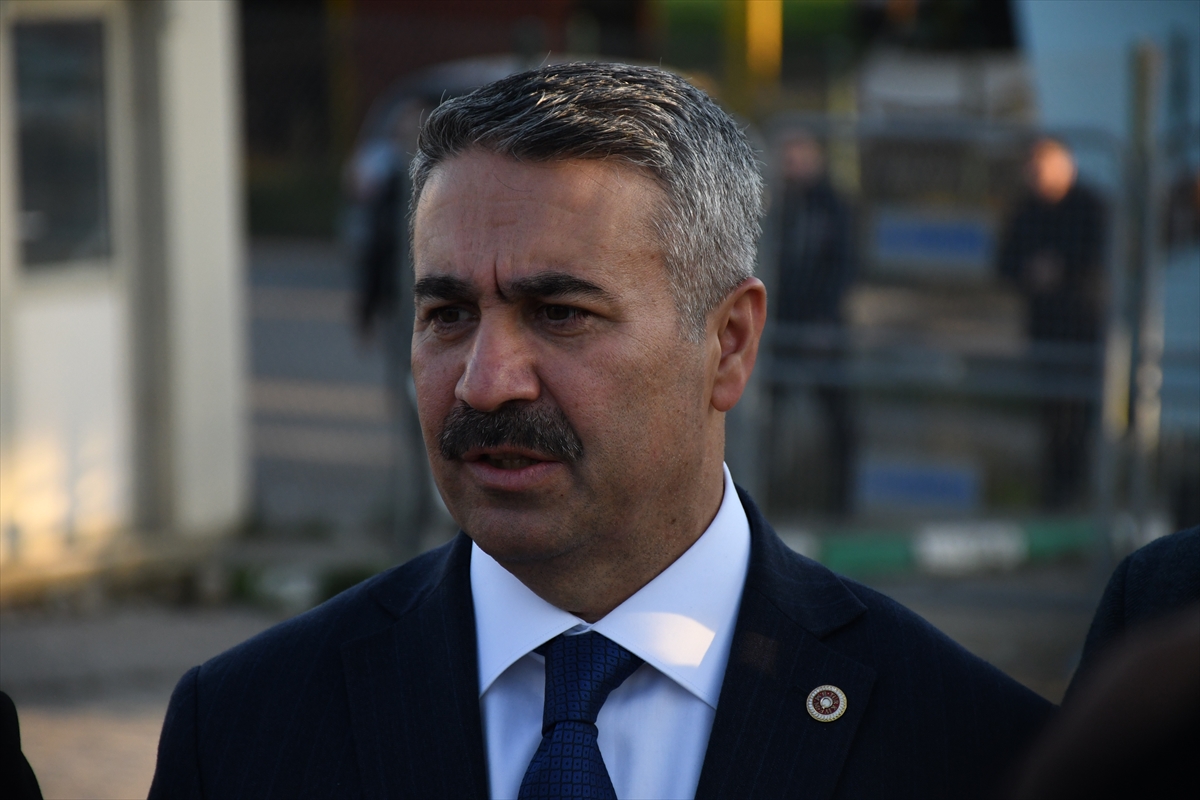 - Komisyon Başkanı Adıyaman Milletvekili Mustafa Alkayış:
- "Tutukluysa tutuklu kaldığı