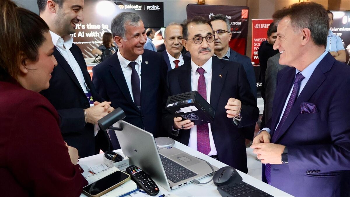 - TBMM Yapay Zeka Araştırma Komisyonu Başkanı Fatih Dönmez:
- "Yaklaşık