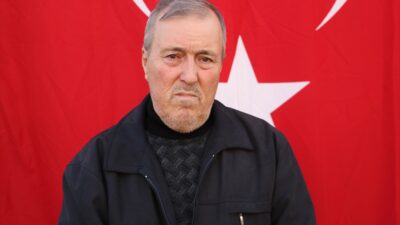 - Baba Ünal Aykut:
- "Bizim gibi binlerce şehit ailesi var.