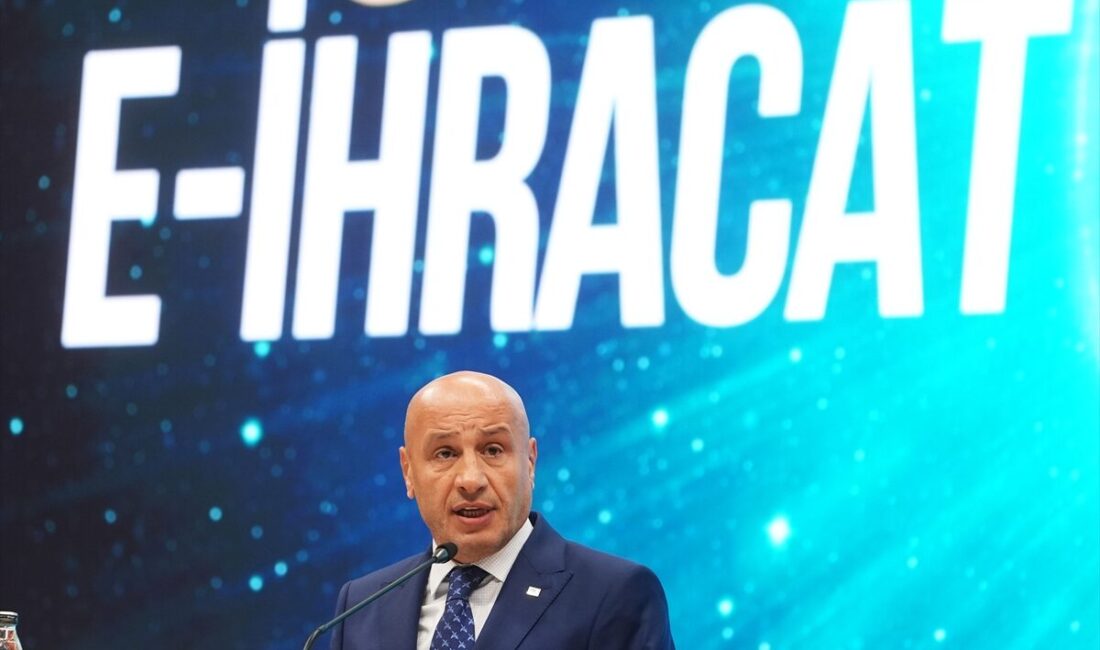 - Ticaret Bakanı Ömer Bolat:
- "Türk Eximbank, e-ihracatçılarımız için yüzde