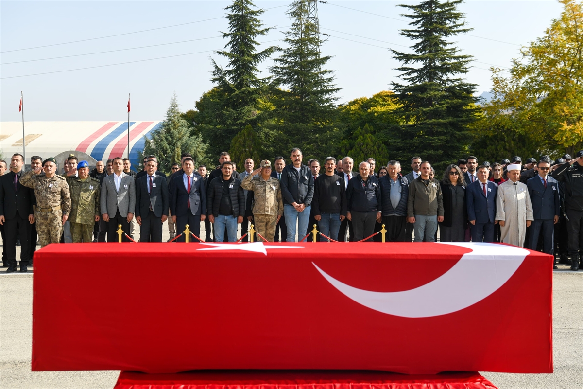 TUNCELİ (AA) – Tunceli'de kullandığı otomobilin köprüden düşmesi sonucu yaşamını