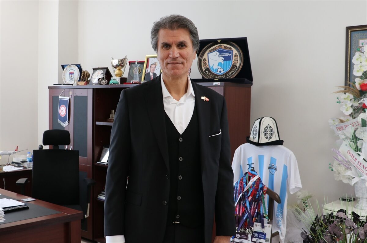 - Türkiye Curling Federasyonu Başkanı Kenan Şebin:
- "Karışık çiftler ve