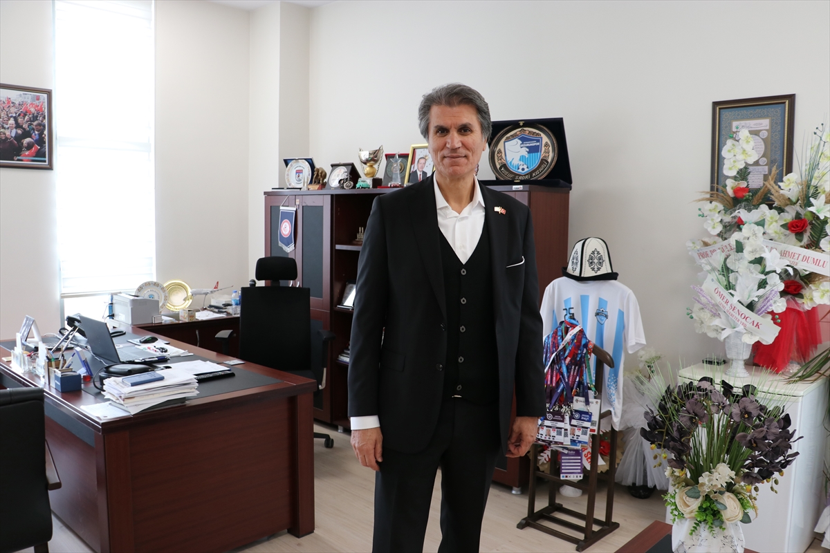 - Türkiye Curling Federasyonu Başkanı Kenan Şebin:
"Floor Curling Dünya Şampiyonası'nı