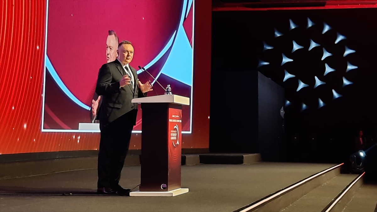 - Ulaştırma ve Altyapı Bakan Yardımcısı Durmuş Ünüvar:
- "Türkiye'nin sağladığı