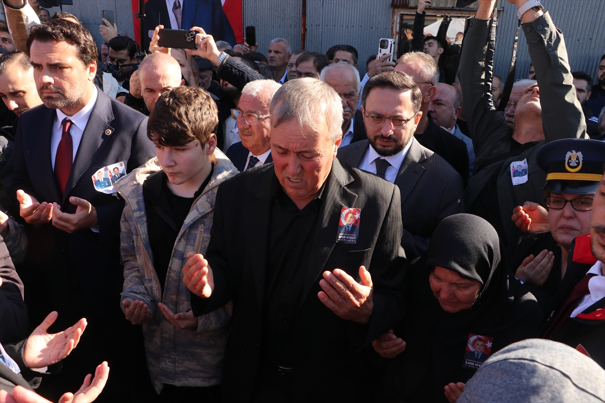 -⁠ Azerbaycan-Gürcistan sınırında askeri kargo uçağının düşmesi sonucu şehit olan