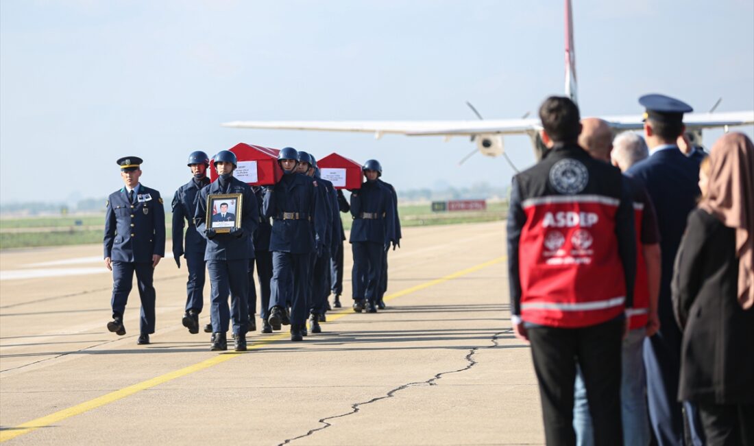 - Şehit Hava Pilot Binbaşı Serdar Uslu'nun cenazesi, Bursa'nın Yenişehir