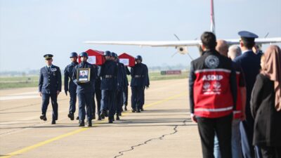 - Şehit Hava Pilot Binbaşı Serdar Uslu'nun cenazesi, Bursa'nın Yenişehir