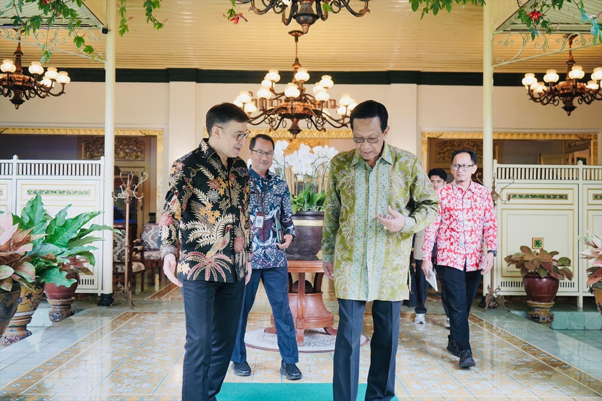 ANKARA (AA) – Türkiye'nin Cakarta Büyükelçisi Talip Küçükcan, Endonezya'da Yogyakarta