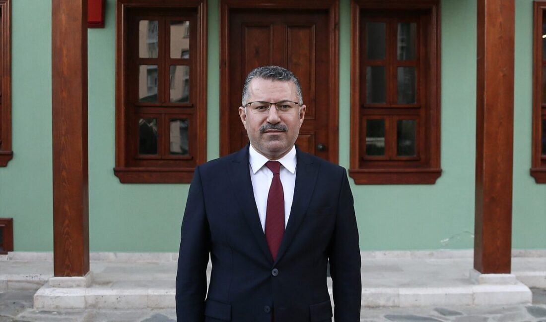 - Karabük Üniversitesi Rektörü Prof. Dr. Fatih Kırışık:
- "KAPGEM bünyesinde