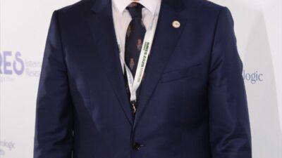 - Uluslararası Üroloji Araştırmaları Derneğinin "IURES 2025 Kongresi"nde, deneyimli cerrahların