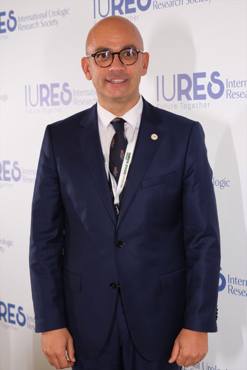 - Uluslararası Üroloji Araştırmaları Derneğinin "IURES 2025 Kongresi"nde, deneyimli cerrahların